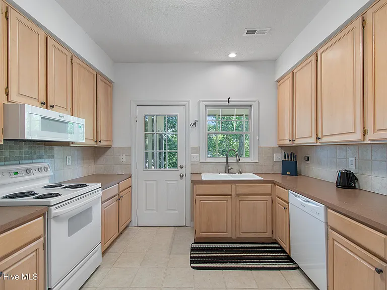 4148 Carlyle Pl SE — Photo 10