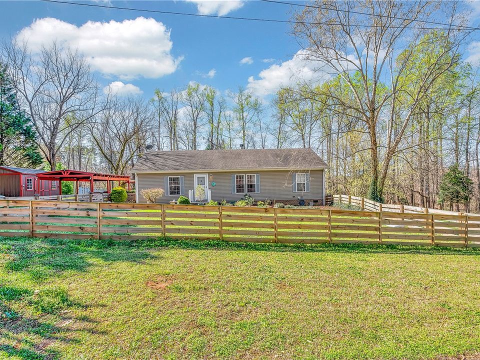 1st image of 741 Willis Rd