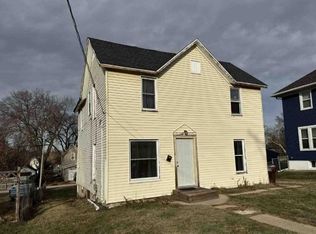 612 E Empire St, Freeport, IL 61032