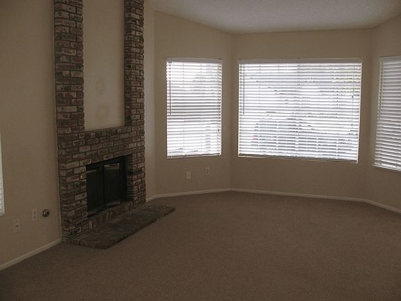2nd image of 13394 Nutmeg St