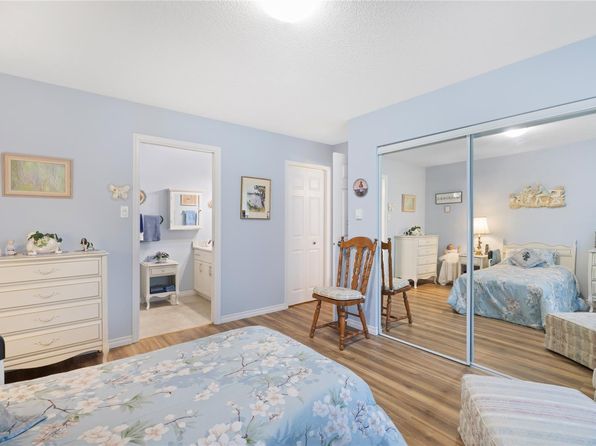 264 McVickers St #105, Parksville, BC V9P 2N5