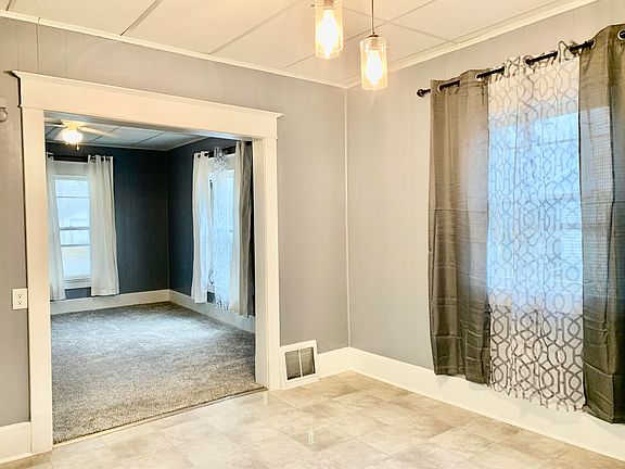 5th image of 305 Jones St