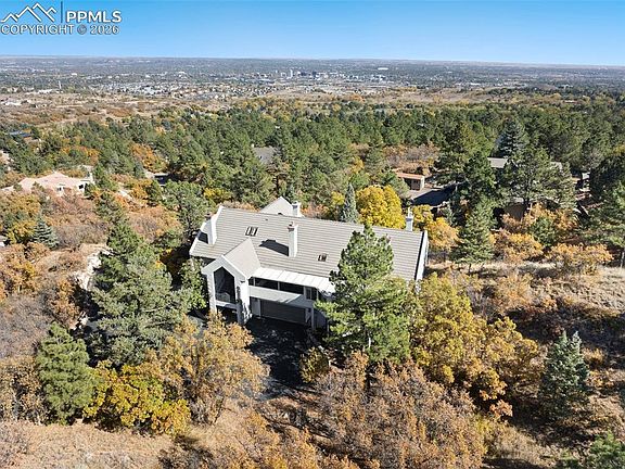 3rd image of 714 Southern Cross Pl