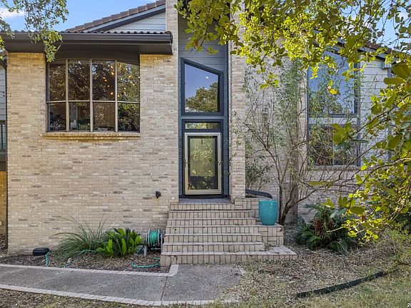 2nd image of 8267 PIMLICO LN