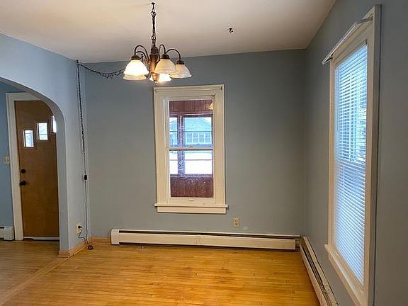 5th image of 1303 Woodbridge St