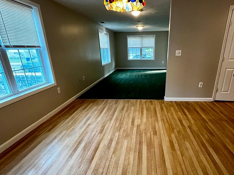 Kitchen table area