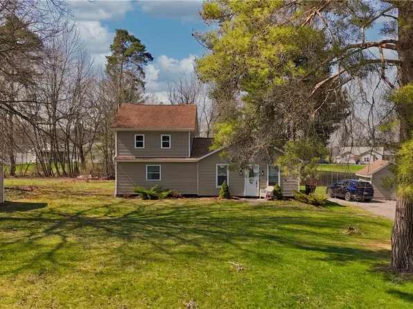 819 Fairfield Ave, Columbiana, OH 44408