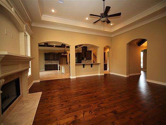 5th image of 7725 Windchase Dr