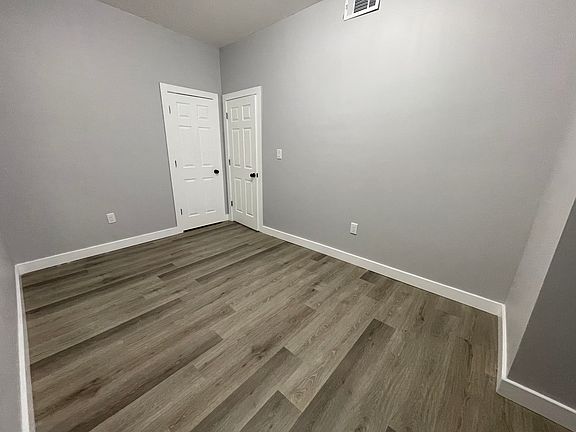 5th image of 113 Elizabeth Ave #1F