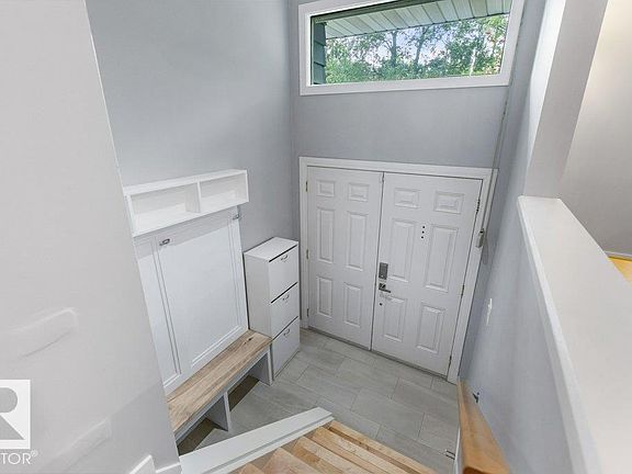 3rd image of 73 Linwood Cres