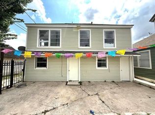 106 Hanover St #B, Houston, TX 77012