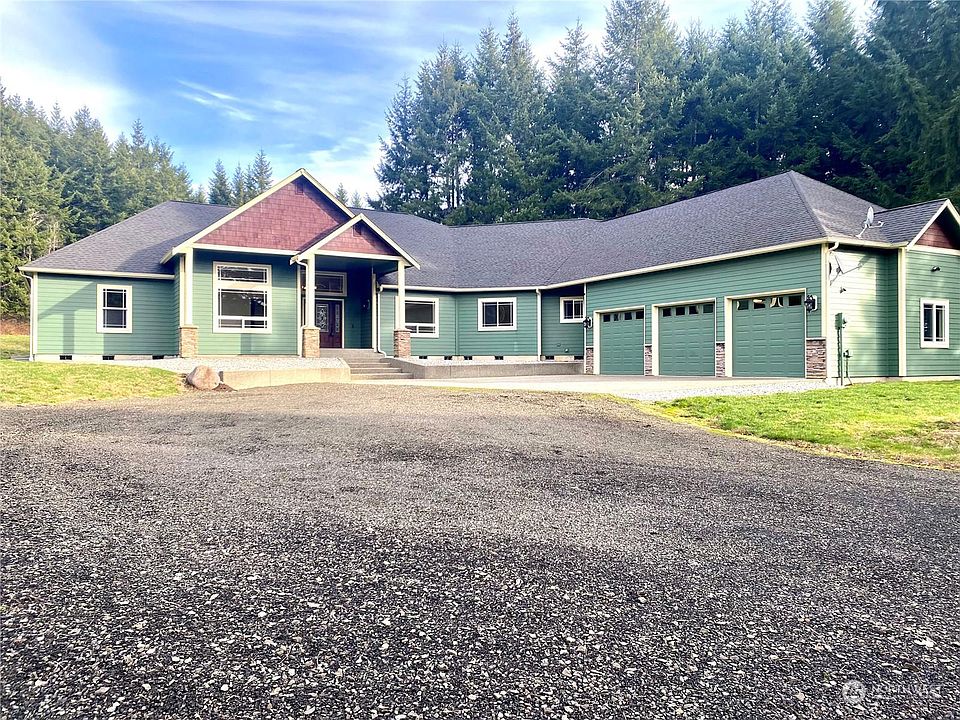 1st image of 7702 152nd Ln SE