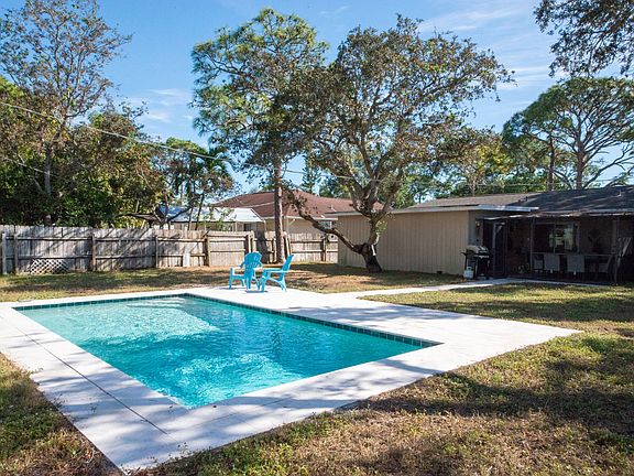 5th image of 9026 Somerset Ln