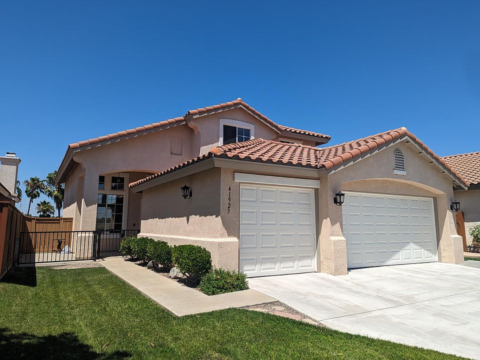 1st image of 41923 Vardon Dr