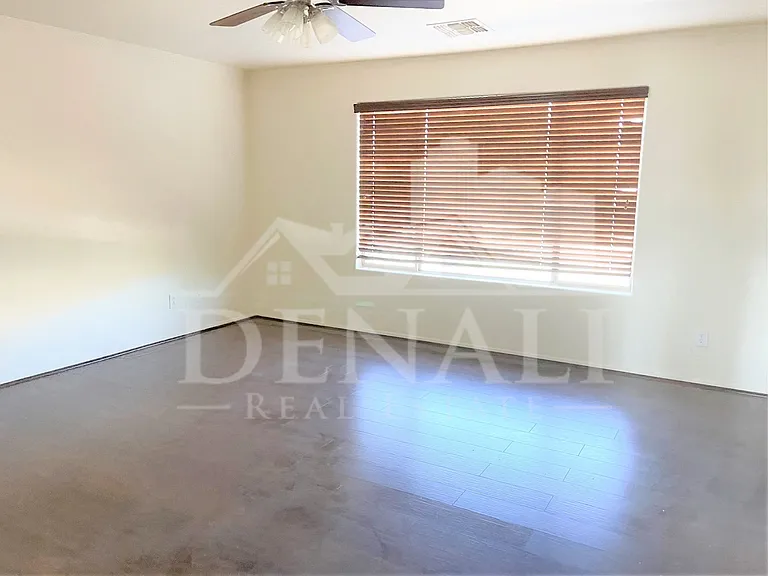 144 S 108th Dr — Photo 10