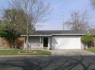 1117 Half Moon Dr, Modesto, CA