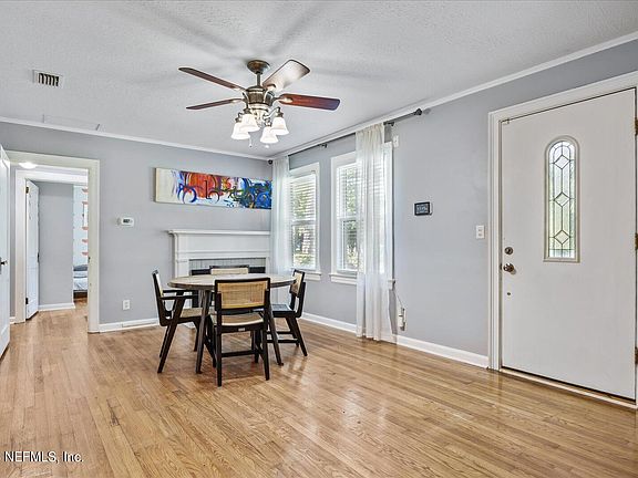 4th image of 907 BARBARA Avenue