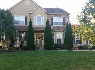 155 Walter Dr, Gilbertsville, PA 19525