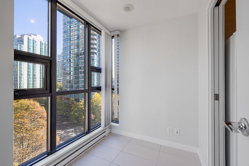 Vancouver Apartment for rent - 1 Bedroom — photo 15