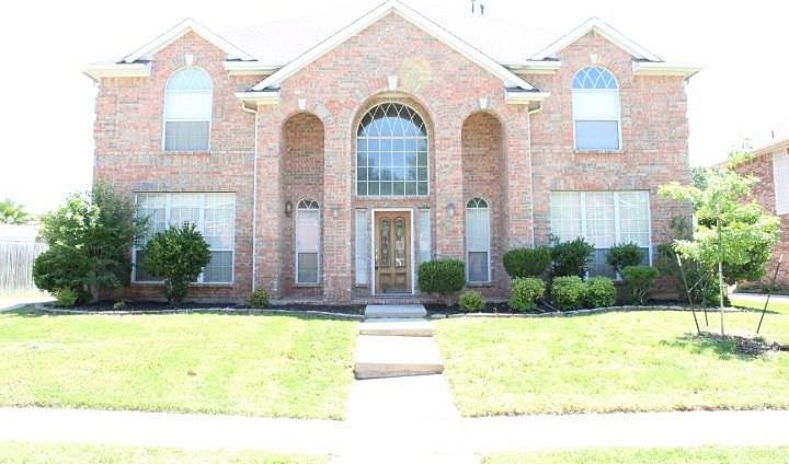 1st image of 3220 Essex Dr