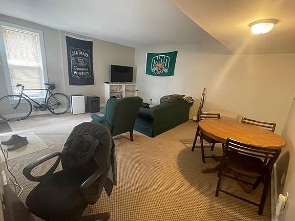 3rd image of 181 W Washington St #1