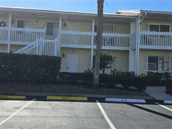 4617 Bayshore Dr APT H2, Naples, FL 34112