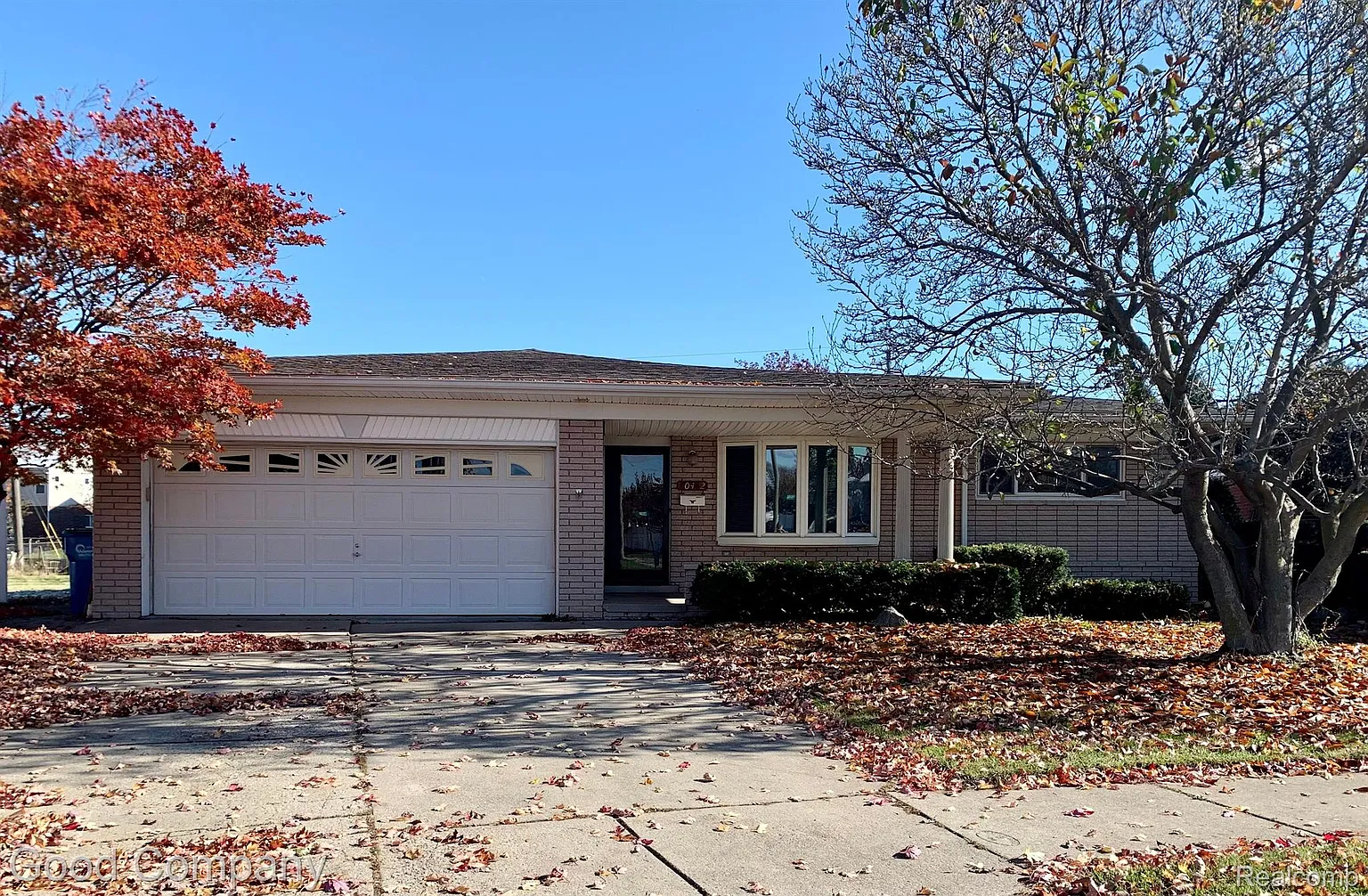 30452 Cousino Dr photo 1