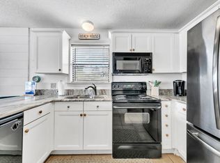3799 E County Highway 30a #11B, Pt Washington, FL 32459
