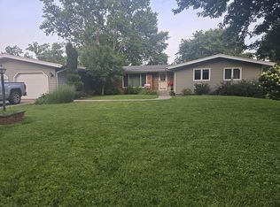 28 Covered Bridge Acres, Glenarm, IL 62536