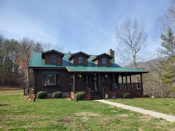 201 Wetground Ln, Covington, VA 24426