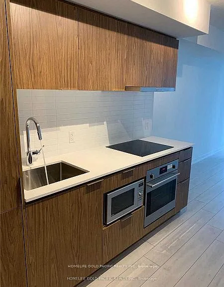 60 Shuter St #318 — Photo 6