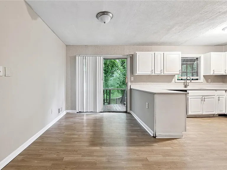 5786 Deerfield Trl — Photo 7