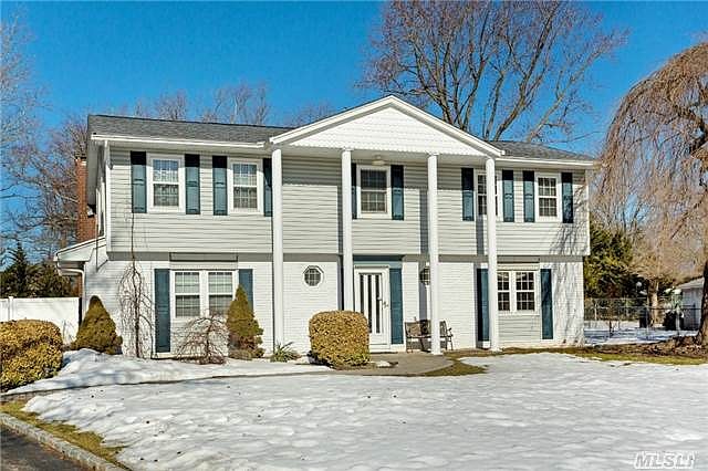 1st image of 22 Markwood Ln