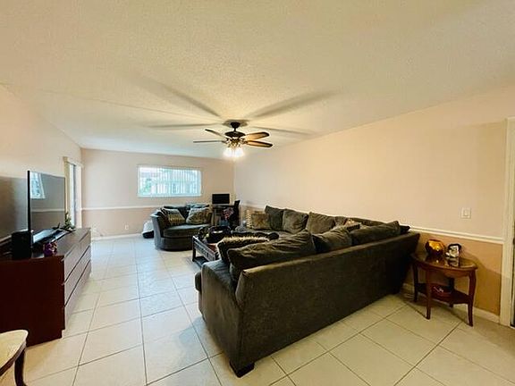 4th image of 22755 SW 66th Avenue #103