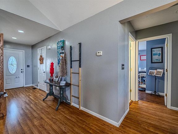 5th image of 1343 Berrywood Dr