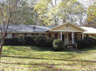 1955 Round Rd, Grayson, GA 30017