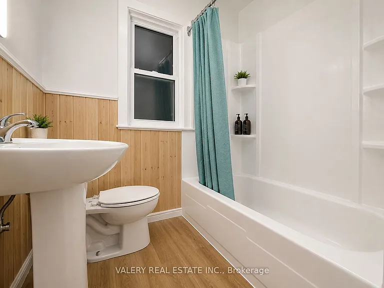 1093 Howard Ave #4 — Photo 10
