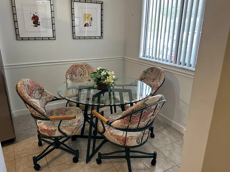 3138 Via Poinciana #114 — Photo 4