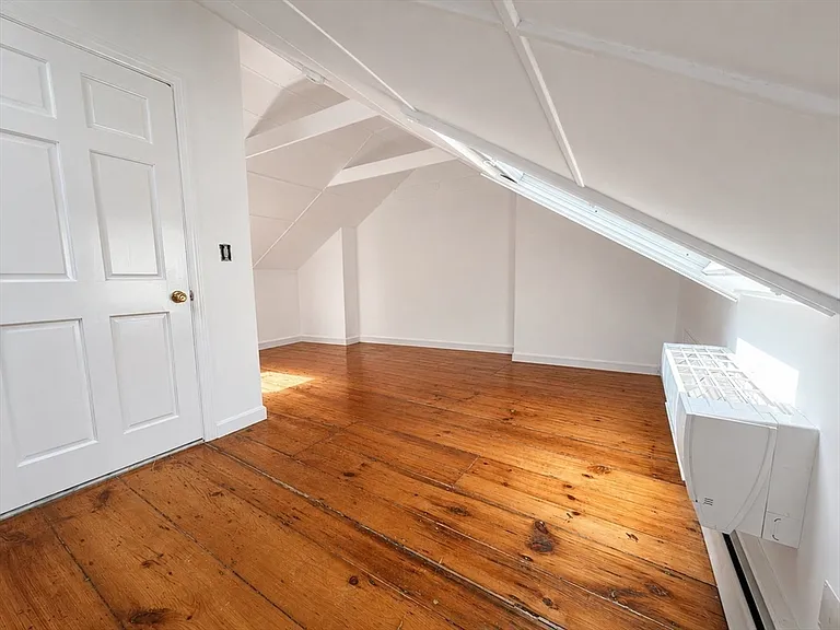 44 Melrose St #4 — Photo 22
