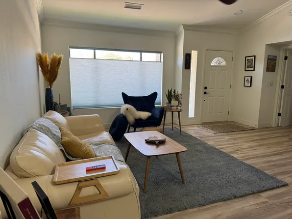 1007 E Wagoner Rd, Phoenix, AZ 85022