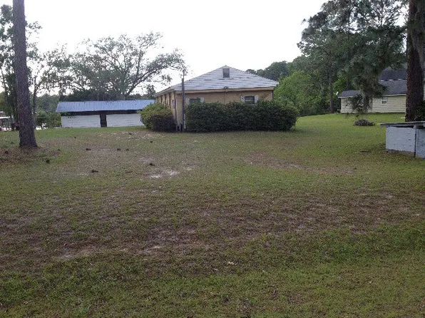 8319 Lake Carroll Dr, Donalsonville, GA 39845