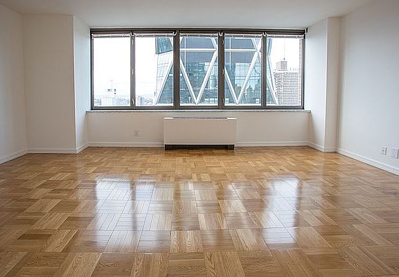 5th image of 235 W 56th St #C37