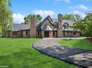 1899 Hilltop Ln, Bannockburn, IL 60015