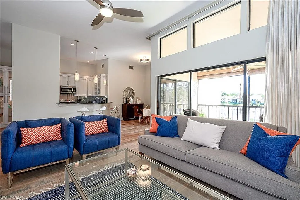 2 bed, 2.0 bath, 1350 sqft, $8,000 — Photo 2