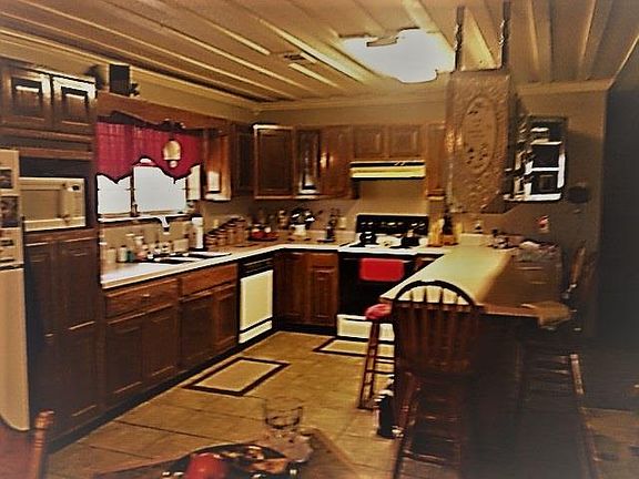 4th image of 20640 Highway 373 E