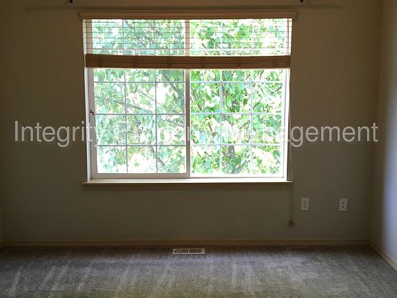 4th image of 8016 183rd Street Ct E