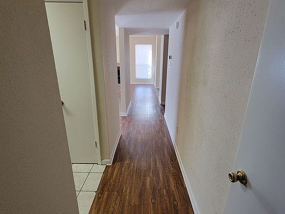 5th image of 1500 Olympia Way #9