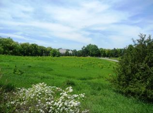 1475 Hunter Dr, Wayzata, MN 55391