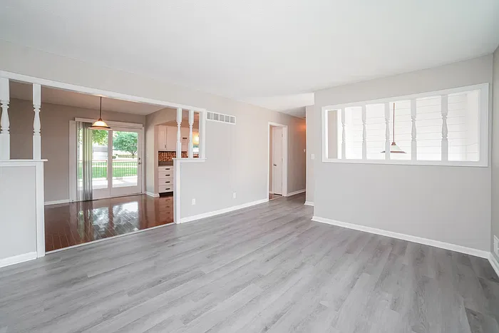 3 bed, 2.5 bath, 1538 sqft, $1,945 — Photo 3
