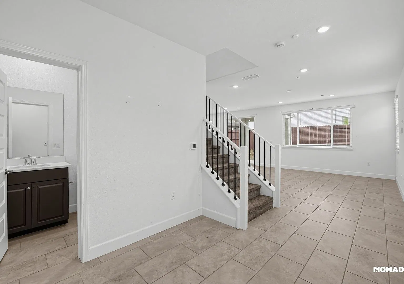 Charming 4BR House in Roseville — Photo 2
